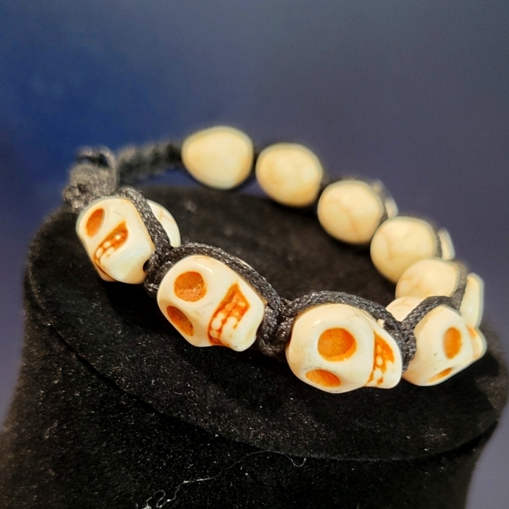 🖤 Gothic Skull Bead Bracelet – Adjustable Black Cord | Edgy Alt Jewelry